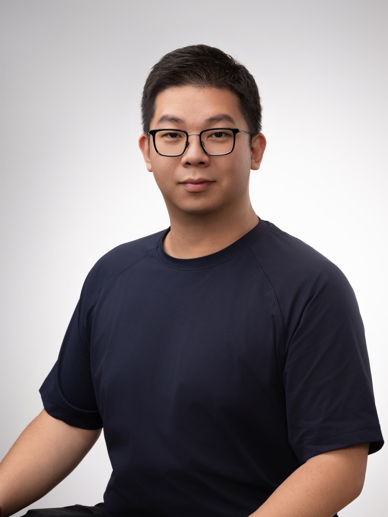 Formal portrait of Tonny Yao